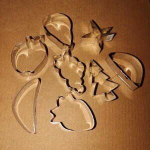 8-Piece Metal Cookie Cutter Set With Fruit & Holiday Shapes For Baking /Crafts
